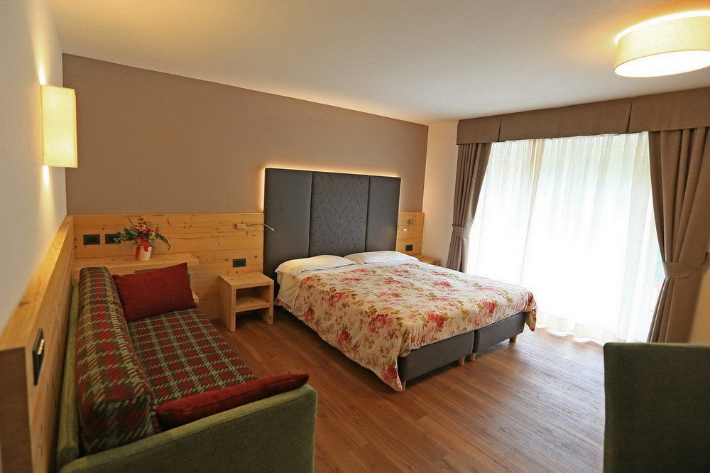 Hotel San Giovanni Vigo di Fassa Exterior photo
